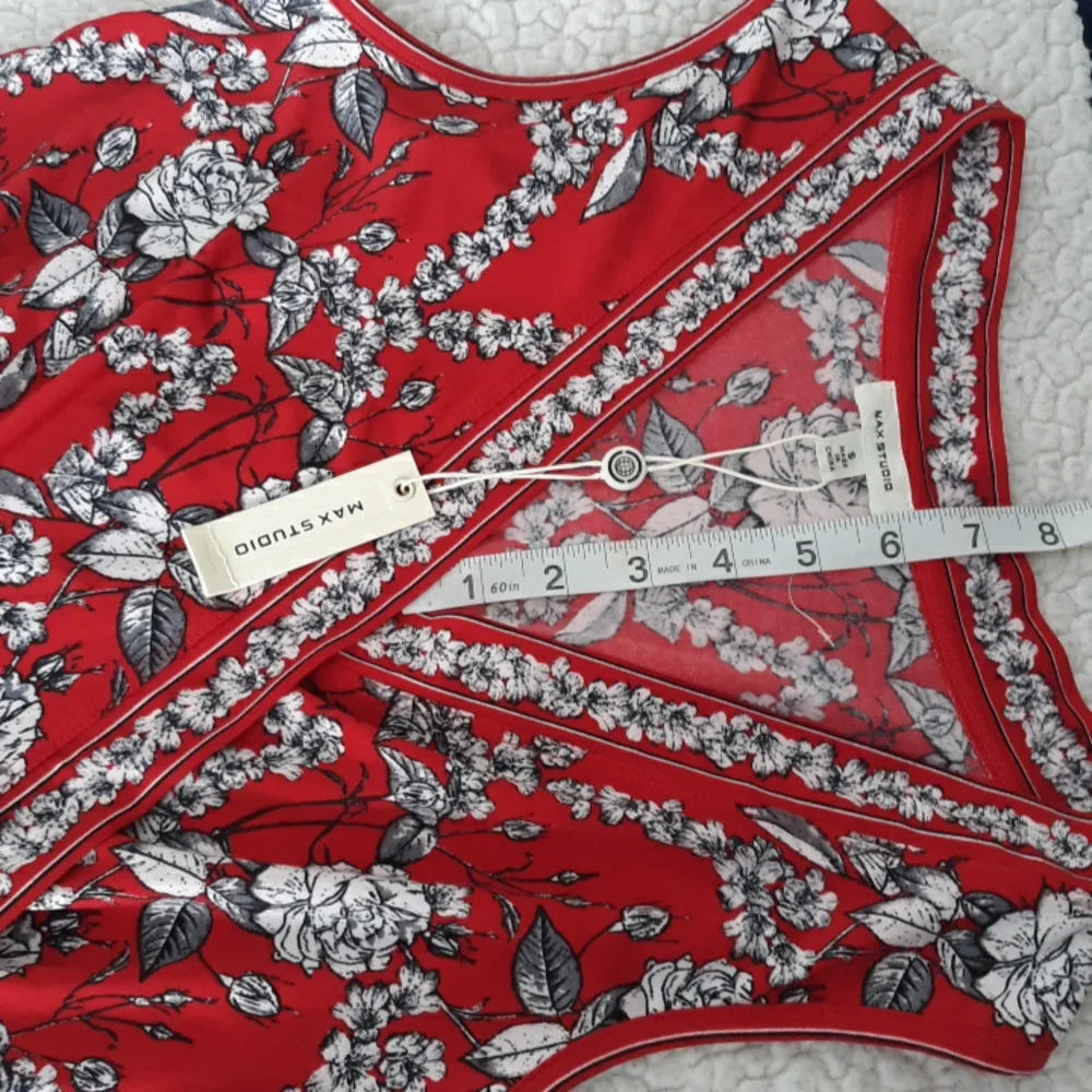 New Max Studio Size Small Red Floral Sleeveless Faux Wrap V-Neck Dress - Picture 11 of 16